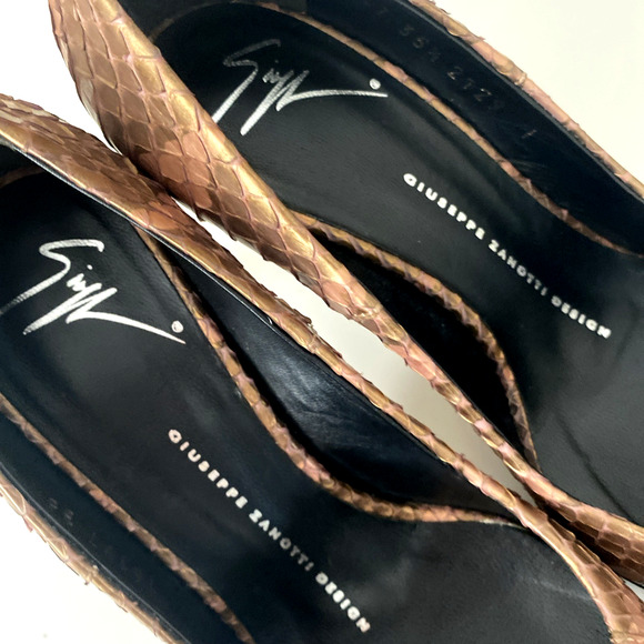 Giuseppe Zanotti Embossed Snakeskin Pump Python Bronze Round Toe Slim Heel 35.5 - Picture 4 of 13